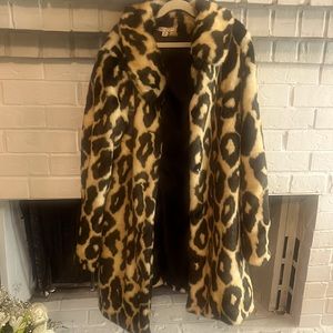 Animal print small coat